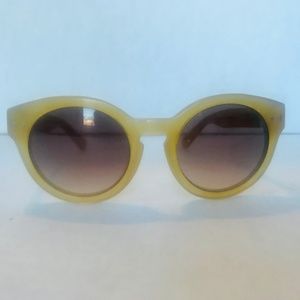 Madewell Sunglasses Translucent Yellow